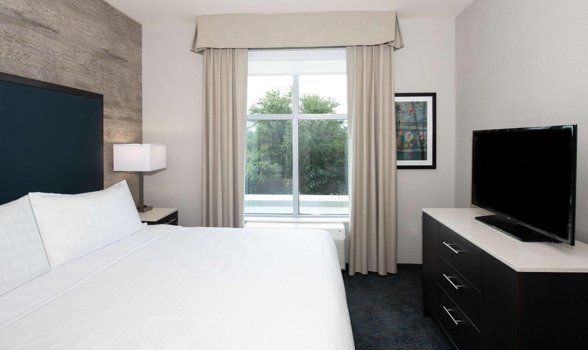 โฮมวูด สวีท บาย ฮิลตัน นอร์ท ชาร์ลตัน Hotel นอร์ทชาร์ลส์ตัน ภายนอก รูปภาพ